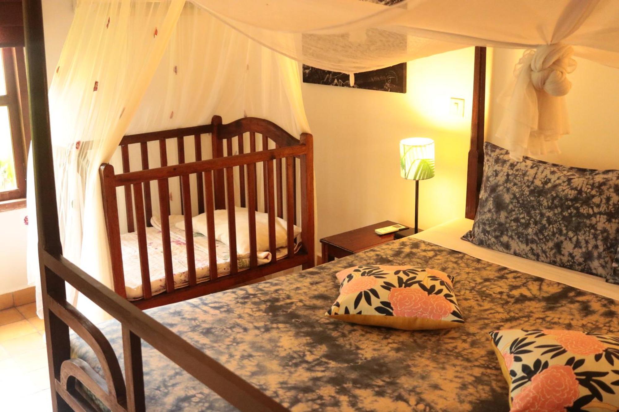 Sambor Village Hotel Kâmpóng Thum Eksteriør billede
