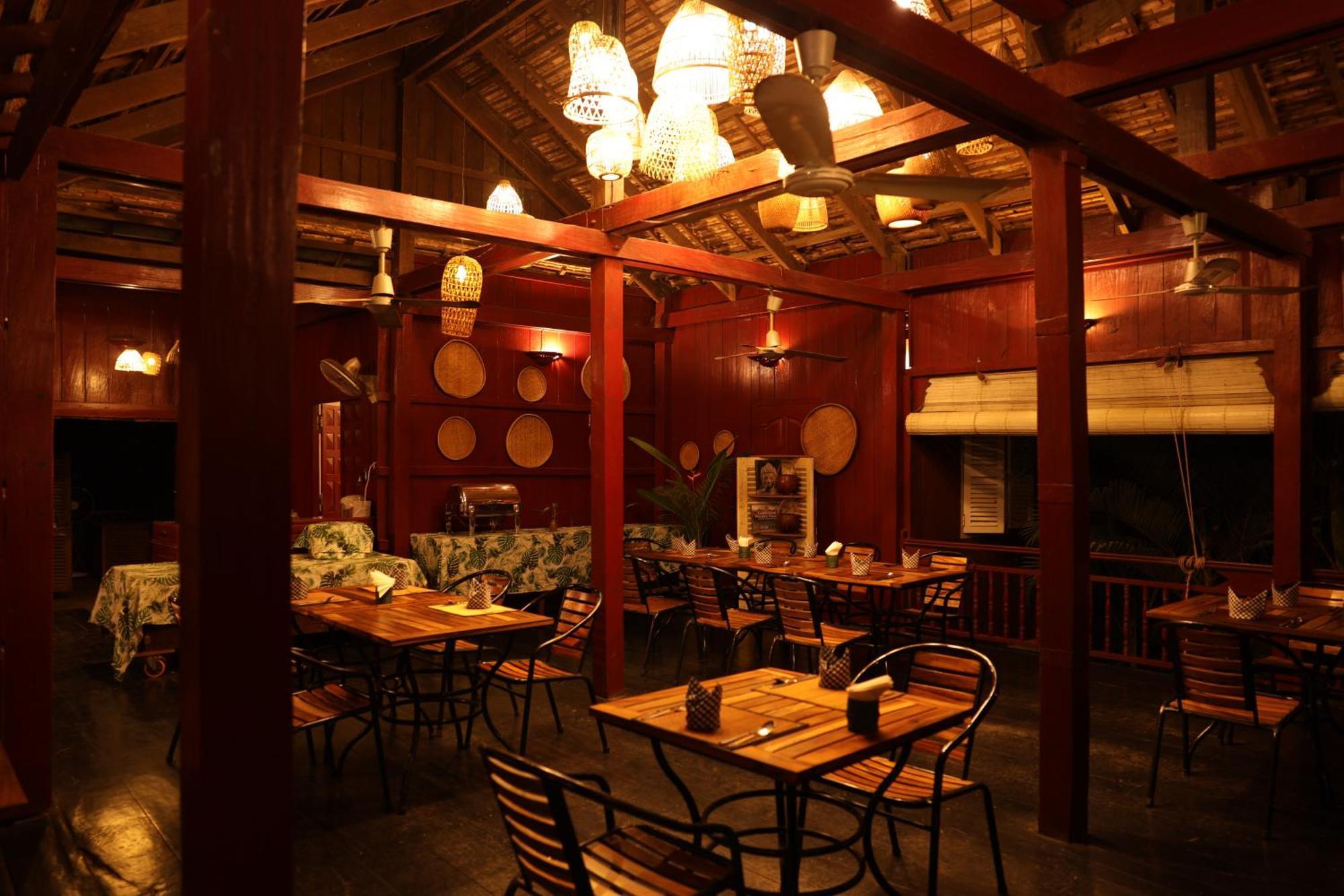 Sambor Village Hotel Kâmpóng Thum Eksteriør billede