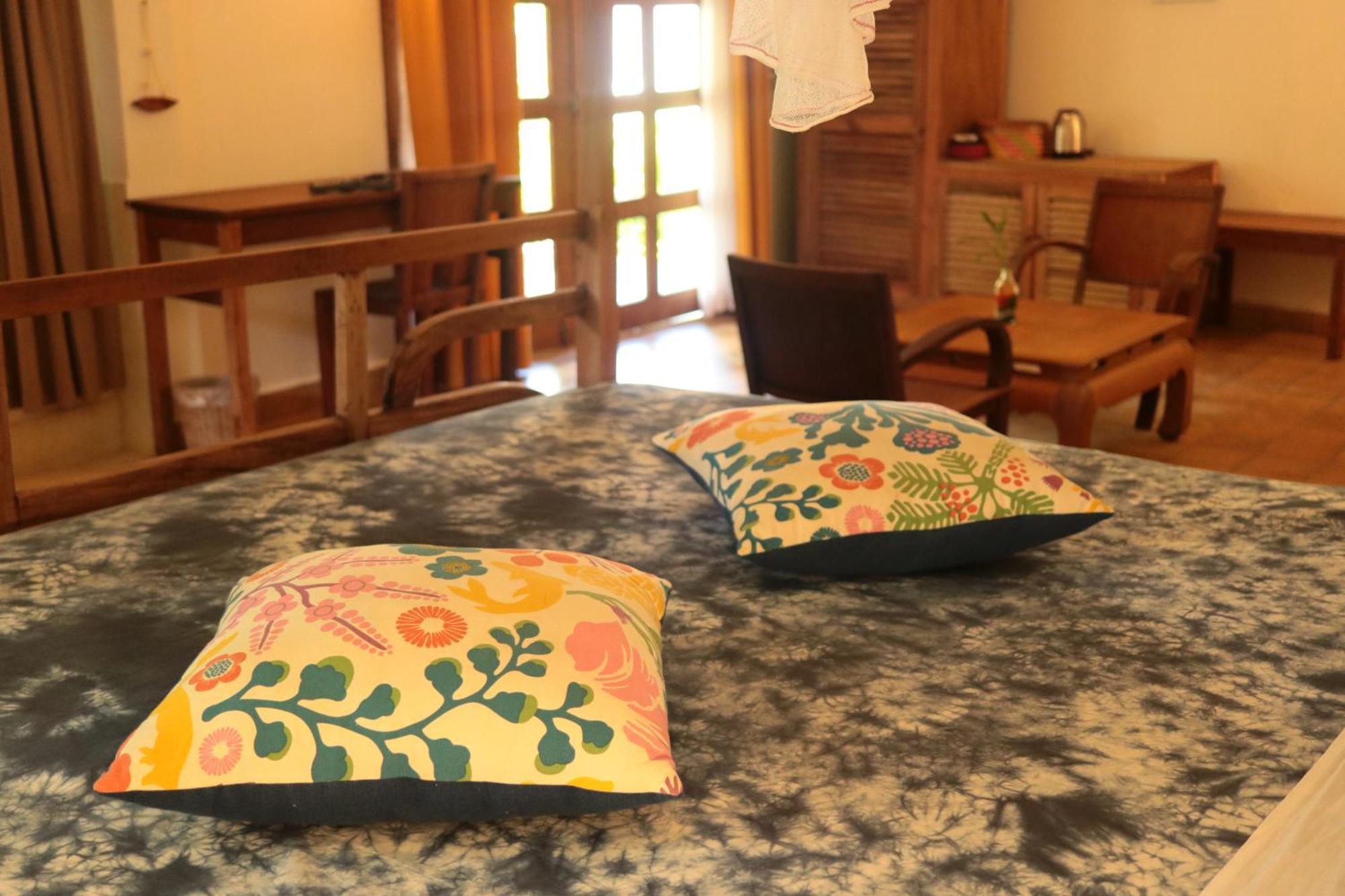 Sambor Village Hotel Kâmpóng Thum Eksteriør billede